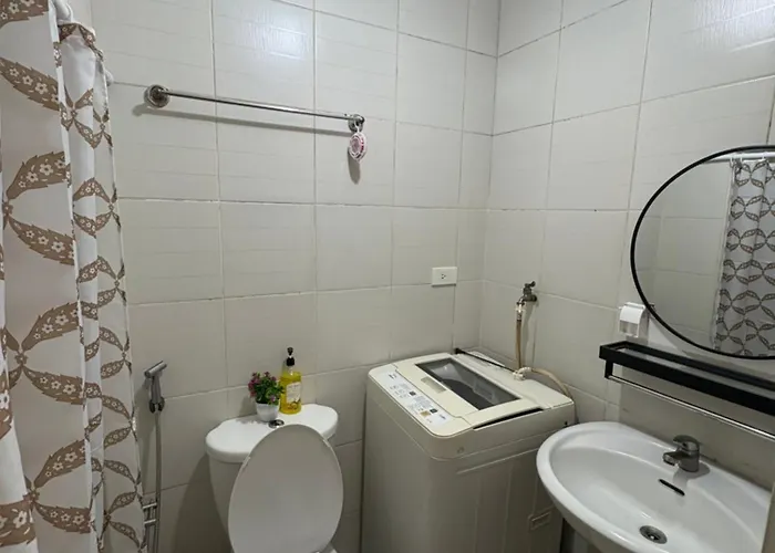 Condomatch Staycation Aparthotel